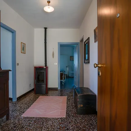 Vento Largo, Casa Anna *